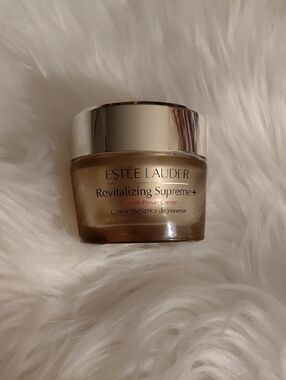 NEW Estee Lauder Revitalizing Supreme + Youth Power Creme, 1 Ounce NEW